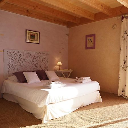 Bed and Breakfast Bout De Cote Lacam-dʼOurcet Zimmer foto